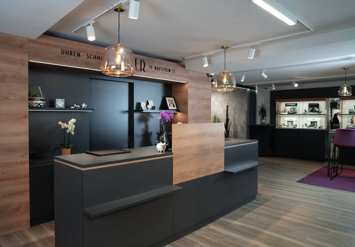 Verkaufsraum von Juwelier EGGER in der Innenstadt von Kufstein